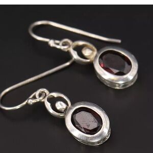 925Bali Indonesia Garnet Pebbled Dangle